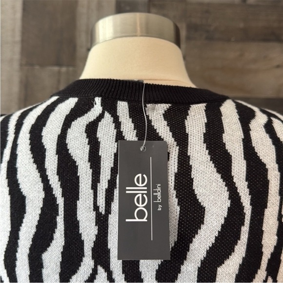 NWT! Belldini black white zebra stripes top medium animal print low key luxe - Picture 7 of 13